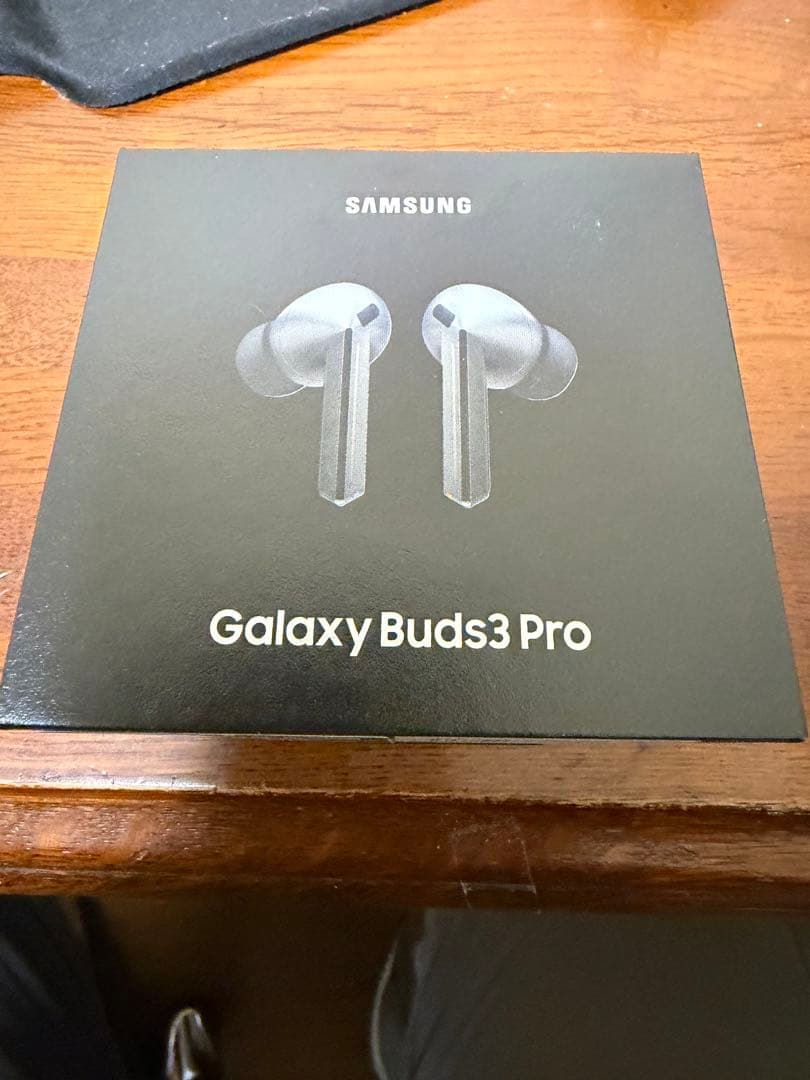 【美品】 Samsung Galaxy Buds3 Proシルバー【ケース付き】