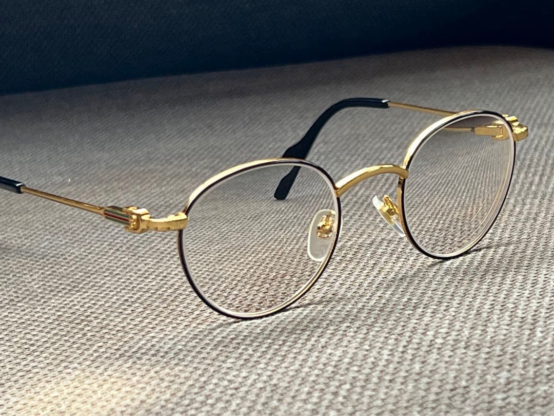 【新品同様】GUCCI ゴールドフレーム メガネ 2023SSモデル