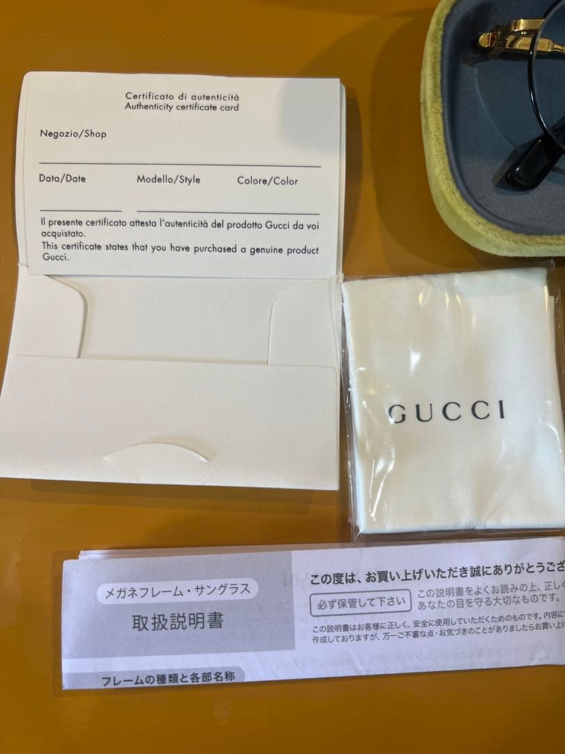 【新品同様】GUCCI ゴールドフレーム メガネ 2023SSモデル