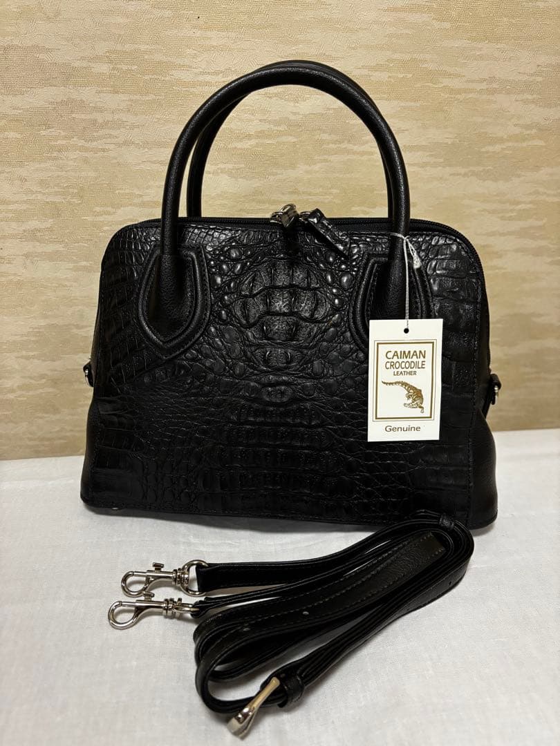 CAIMAN CROCODILE　ハンドバッグ　ブラック　ブガッティ型　新品