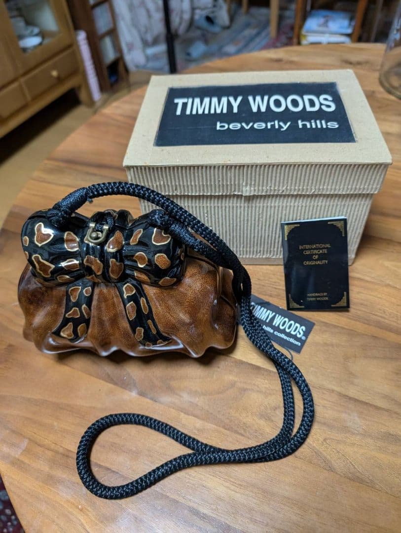 TIMMY WOODS リボン型パーティーバッグ