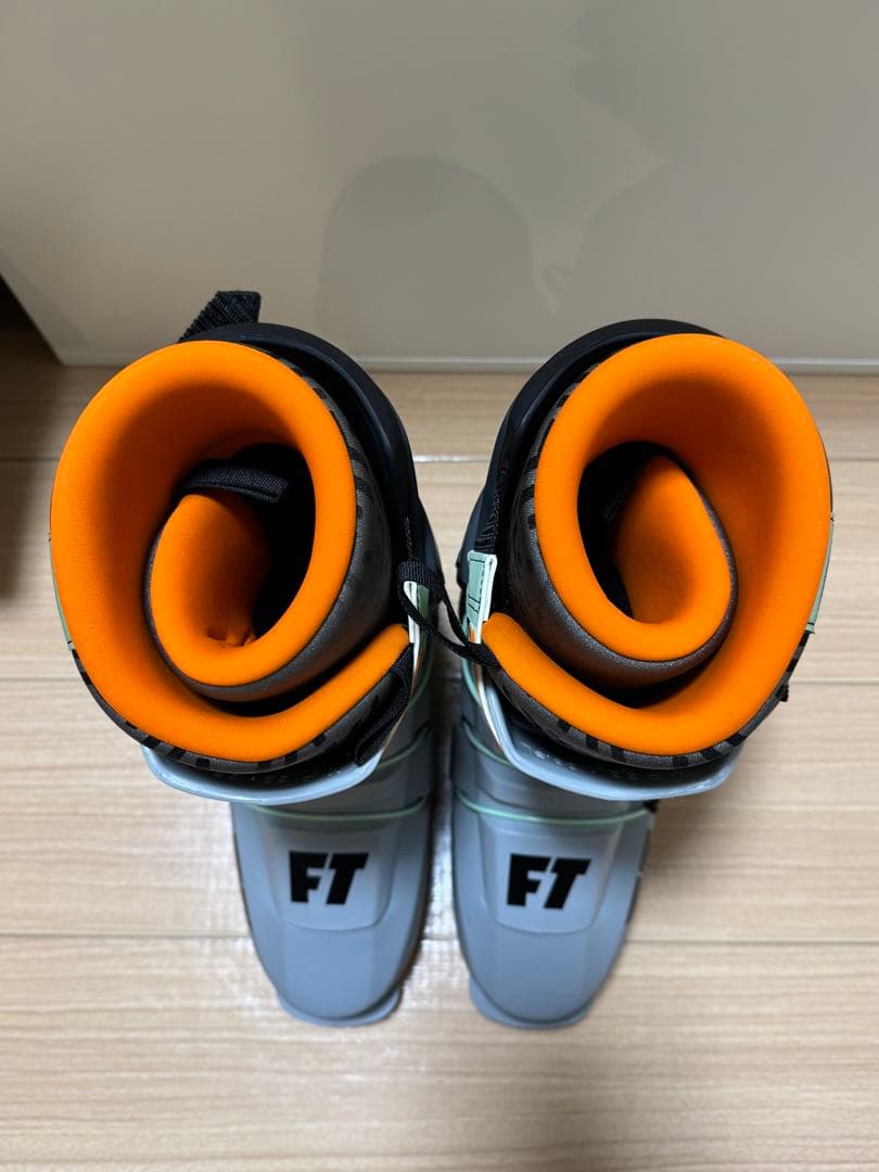 スキー FULL TILT TOM WALLISCH PRO 25.5cm