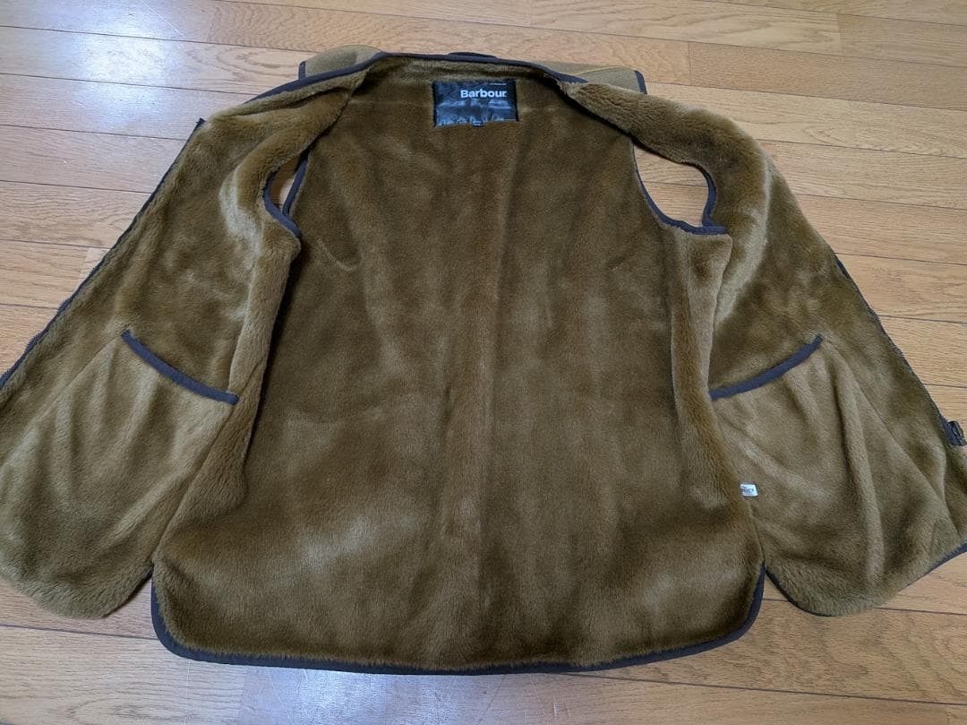 美品 Barbour フロントジップ ファー ライナー ベスト 38