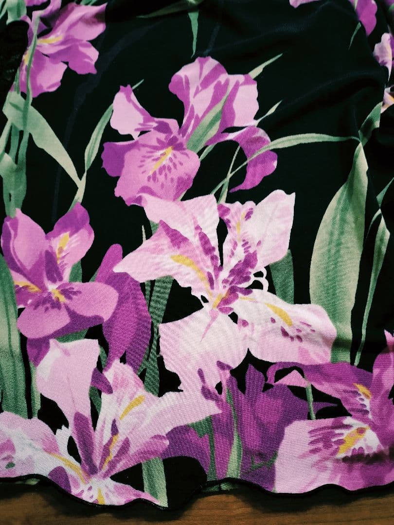 Blumarine アイリス柄 ノースリーブ ストレッチセミロングワンピース