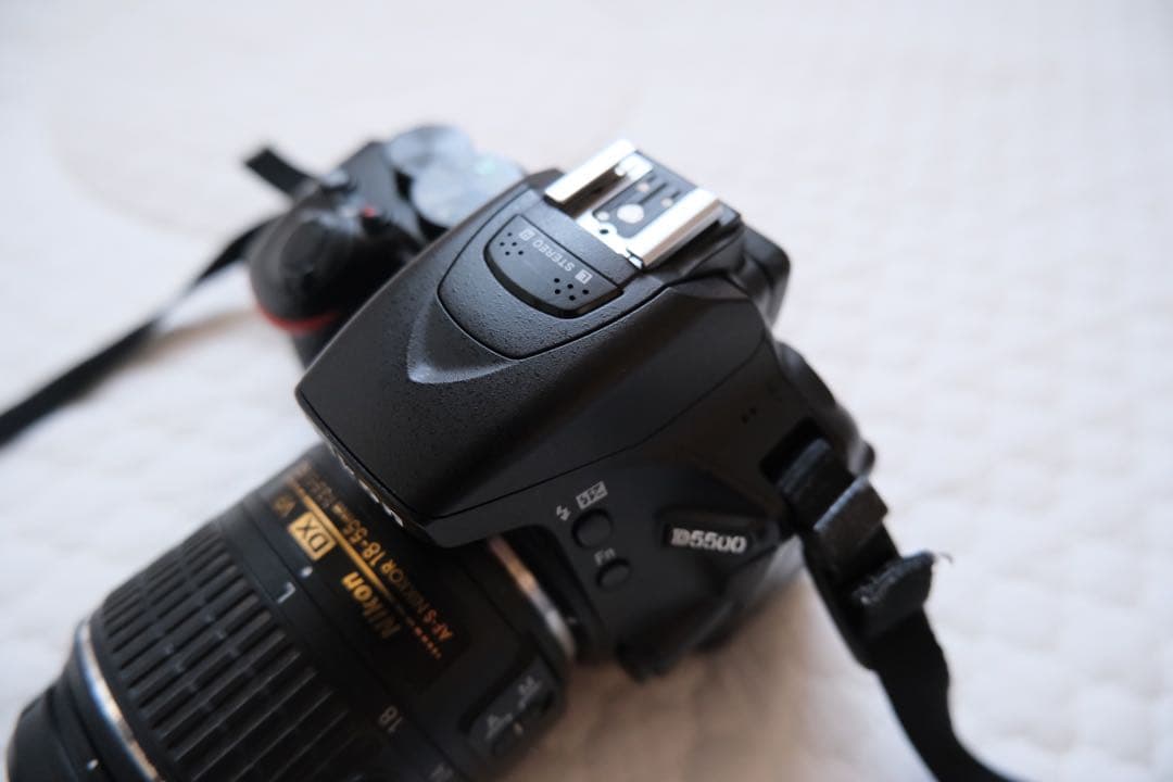 【美品】Nikon 一眼レフカメラ D5500 ダブルズームキット
