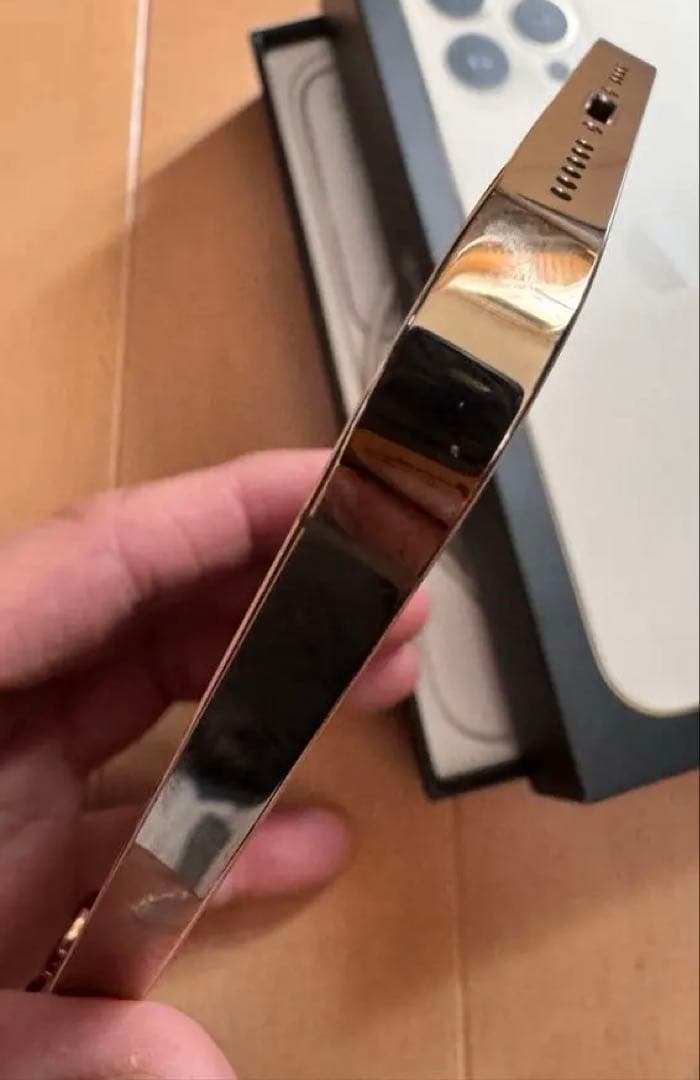 Apple iPhone 13 Pro Maxゴールド 本体　SIM フリー