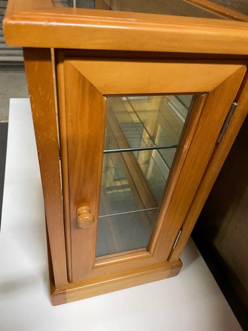 ★本日限定SALE★ 木製ガラスケース 中型 ガラス扉付き　3段フィギュアケース