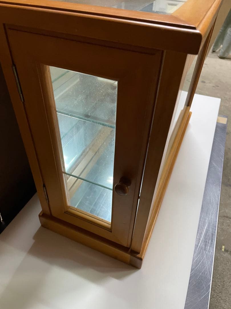 ★本日限定SALE★ 木製ガラスケース 中型 ガラス扉付き　3段フィギュアケース