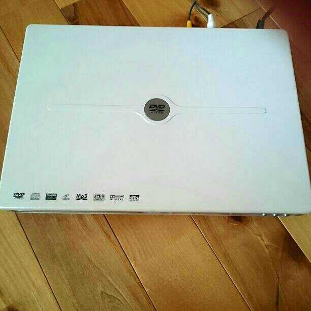 DVDプレーヤー白