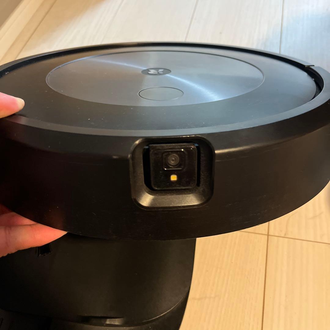 iRobot ルンバ j7+ グラファイト　 自動ゴミ収集付き