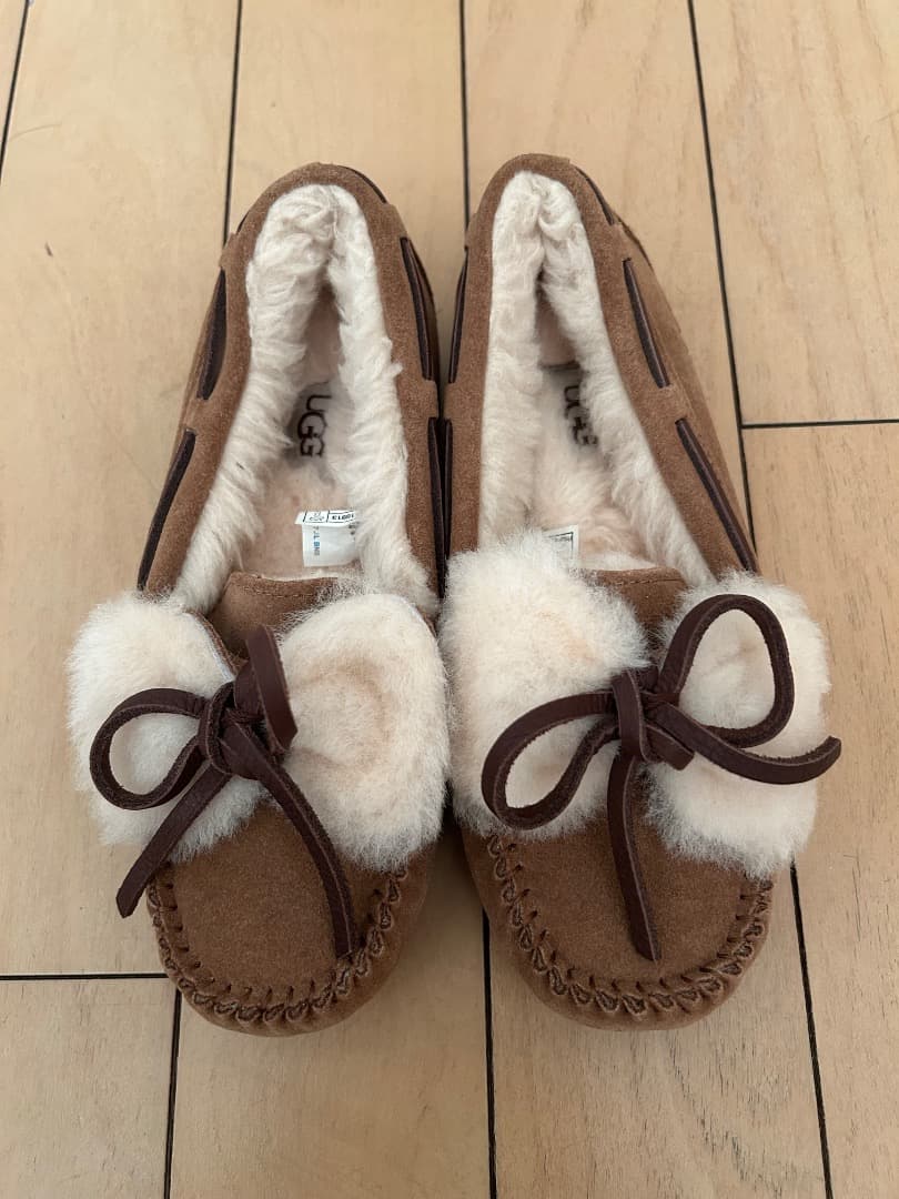 専用品　新品 UGGアンスレー モカシン スリッポン 22cm