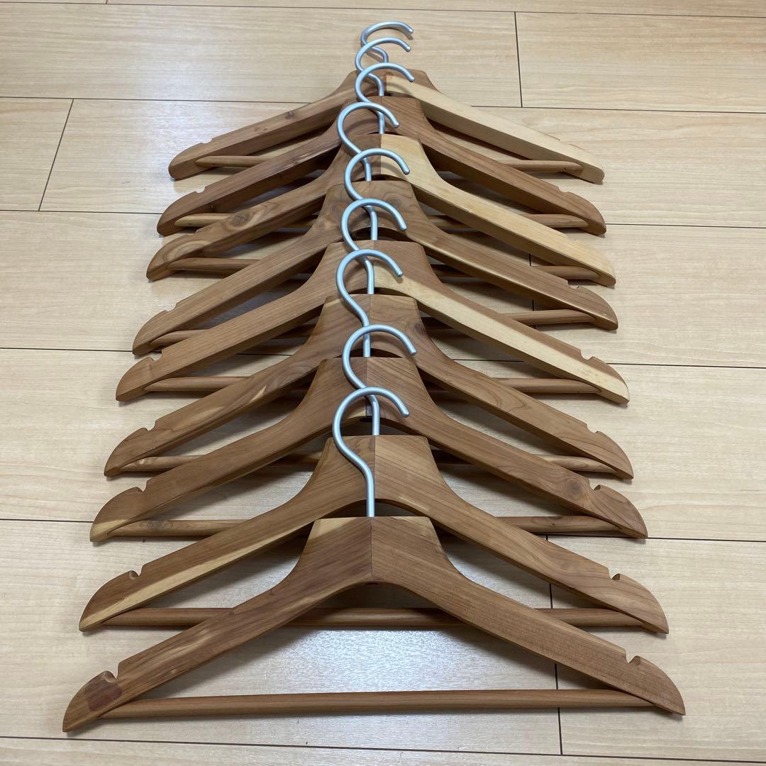 【使用品】無印良品　レッドシダー　ハンガー 9本セット