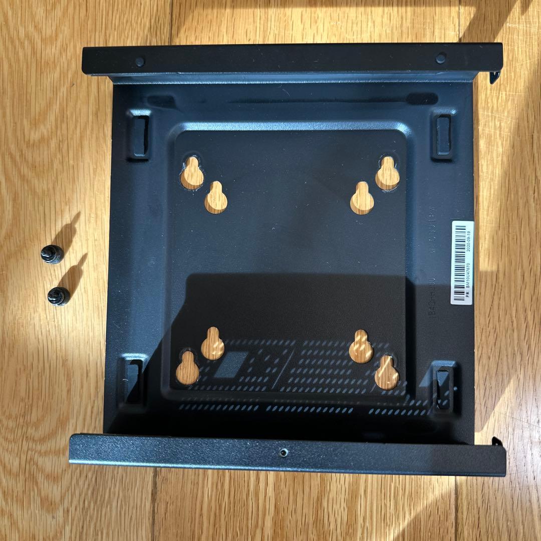 【中古】ThinkCentreM630e ＋ モニター取付キット付