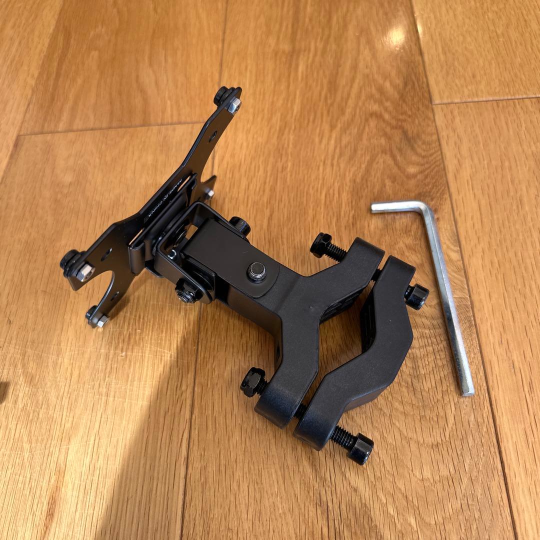 【中古】ThinkCentreM630e ＋ モニター取付キット付