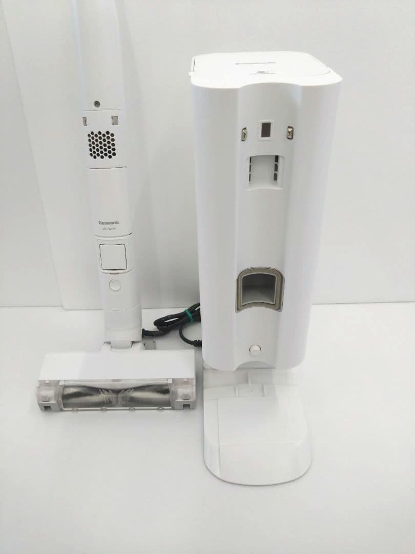 パナソニック 掃除機 コードレス MC-NS10K-W ナノイーX 2022年製