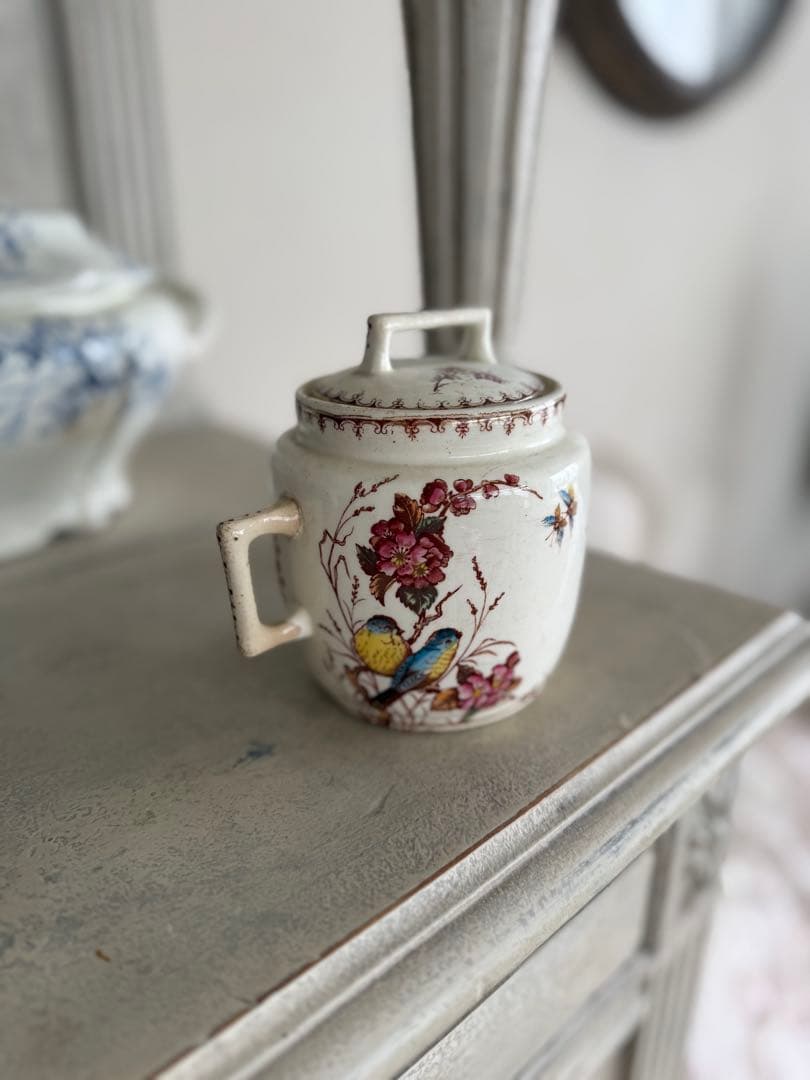 フランスアンティーク陶器リュネビィルmesangeシュガーポット