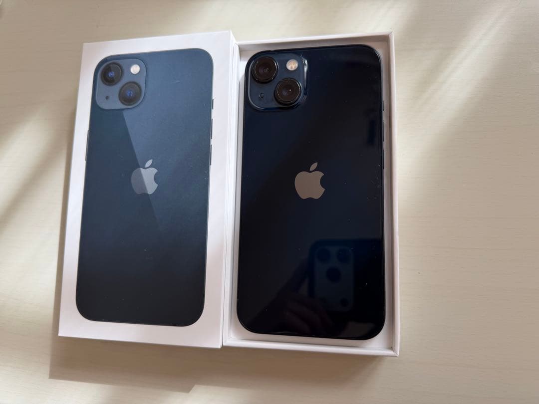 Apple iPhone 13 ブラック 本体 箱付き美品