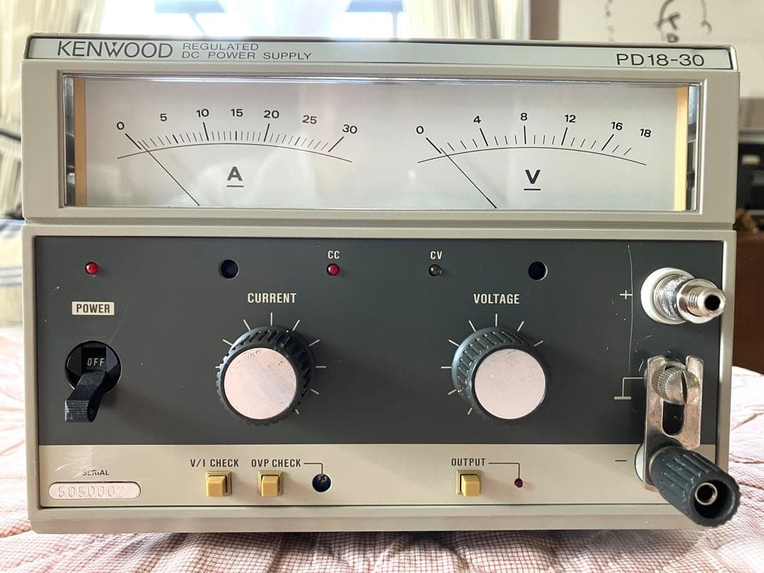 週末特別価格：KENWOOD 18V/30A 定電圧・定電流電源　PD18-30