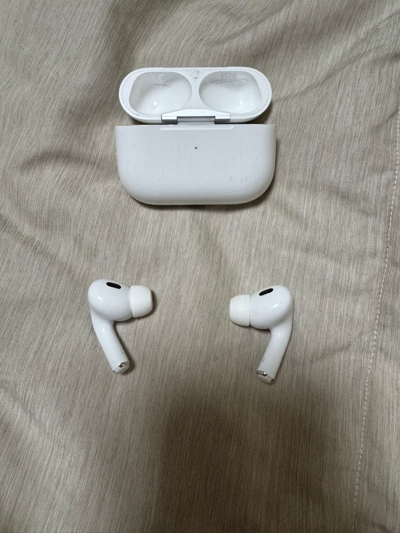 【正規品】AirPods Pro (第2世代）lightning 充電ケース付き