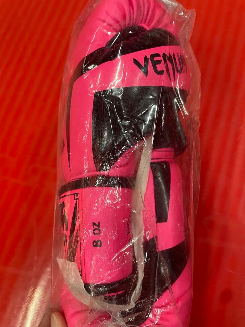 新品　VENUM ヴェナム　8オンス