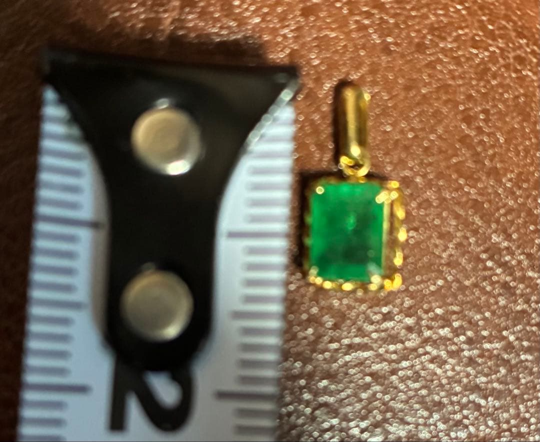 エメラルド K18チャーム　最終価格