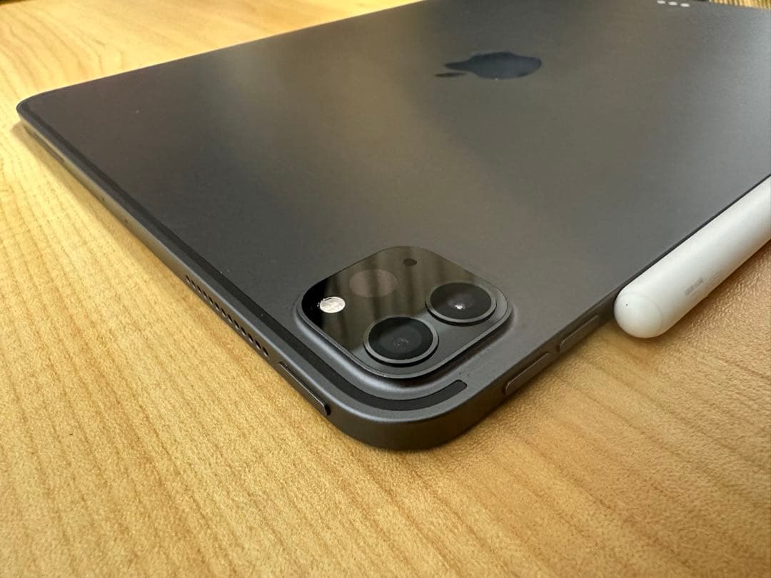 美品／iPad Pro11インチ256GB + Apple Penciel