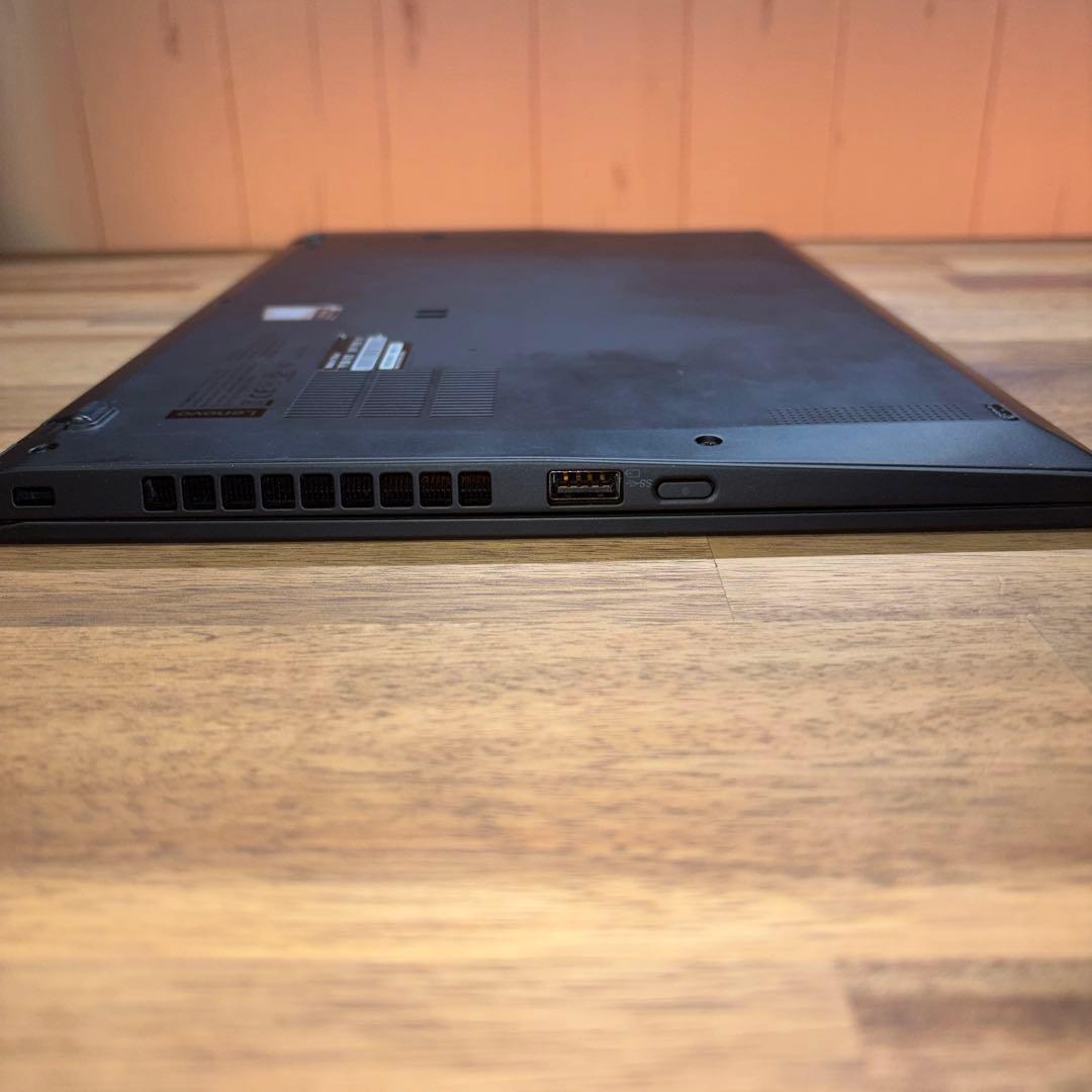 Windowsノート本体 Lenovo ThinkPad X1 Carbon Gen7