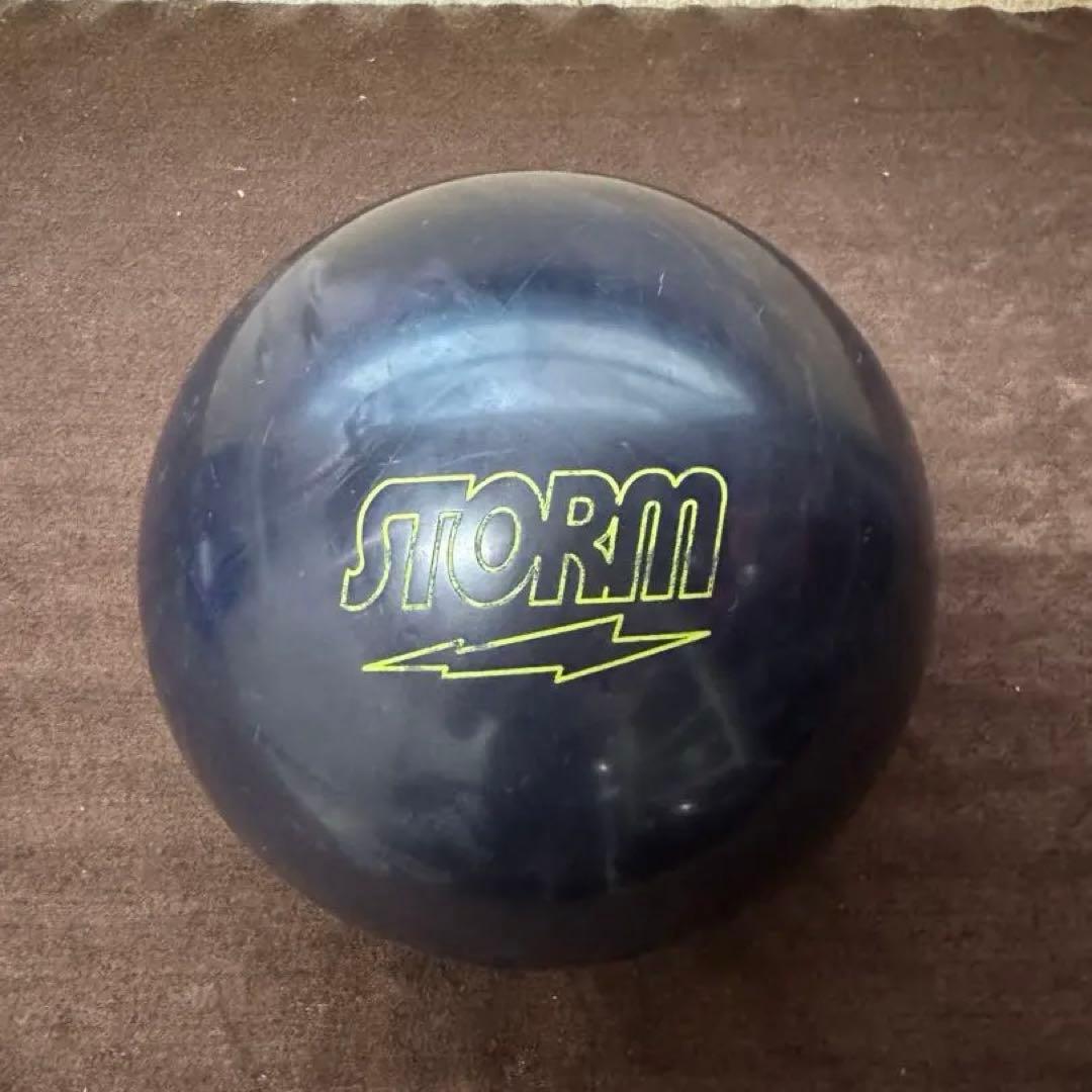 【人気】ボウリングボール ライトニングブラックアウト 15P