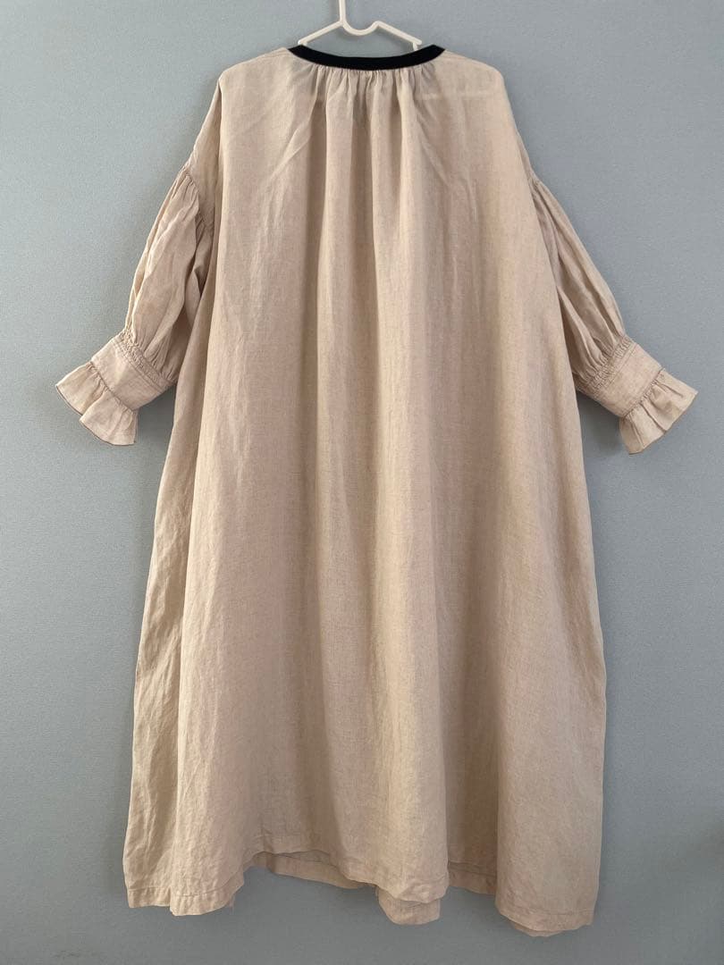 ネストローブnest Robe バイカラーリネンフリル袖ワンピース