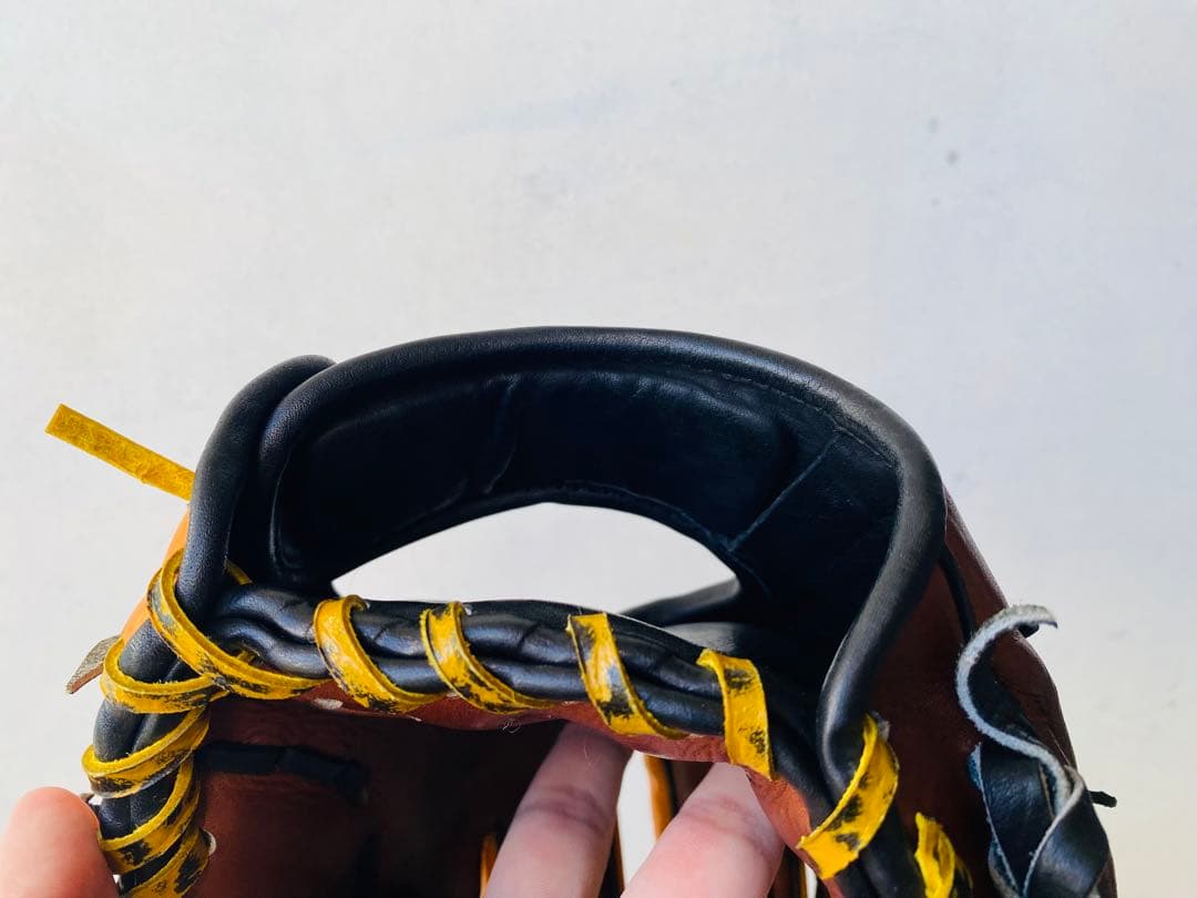 和牛JB 硬式オーダーグラブ（内野手用）