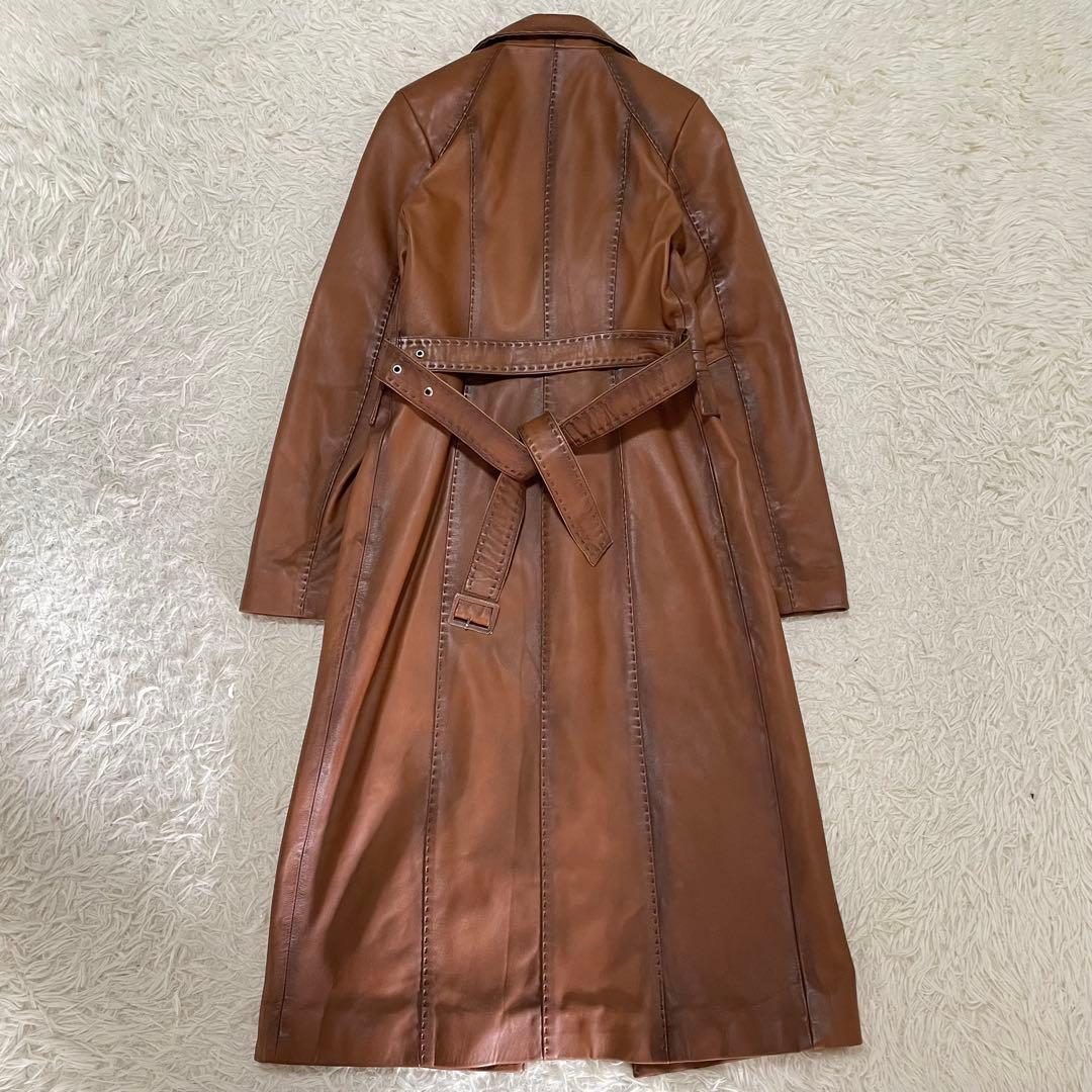 未使用に近い ラムレザーコート パイソン柄 マキシ丈 本革 ベルト S-M相当