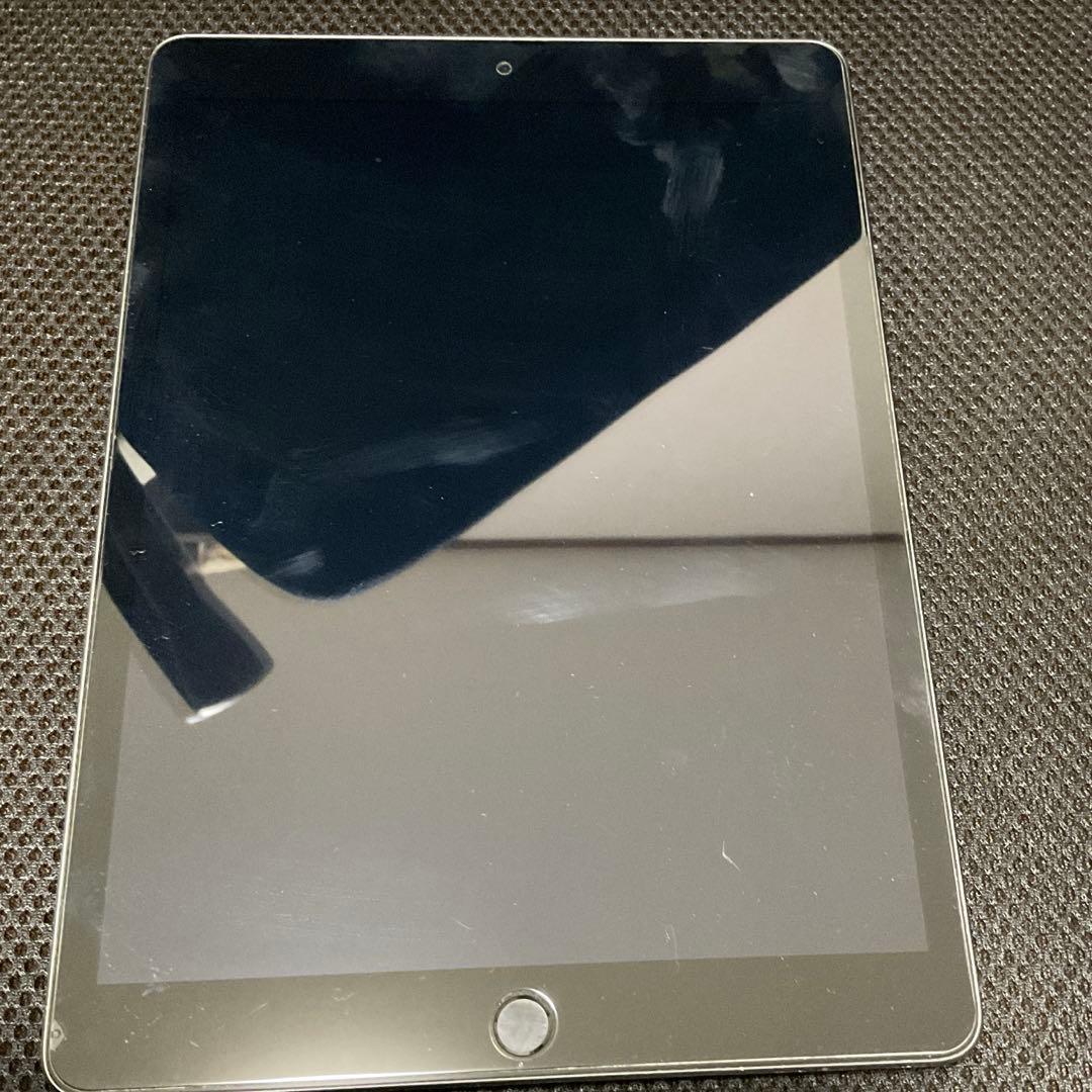 iPad Apple 第9世代　Wi-Fiモデル　64GB 最大容量97%