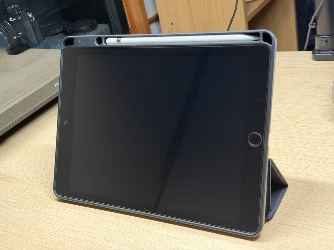 Apple iPad 第9世代 10.2インチ Wi-Fi 64GB ブラック