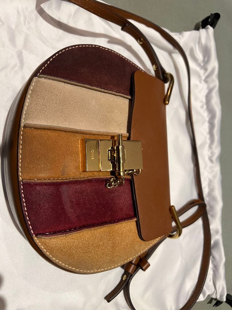 クロエ　スエードレザーラウンドバッグ