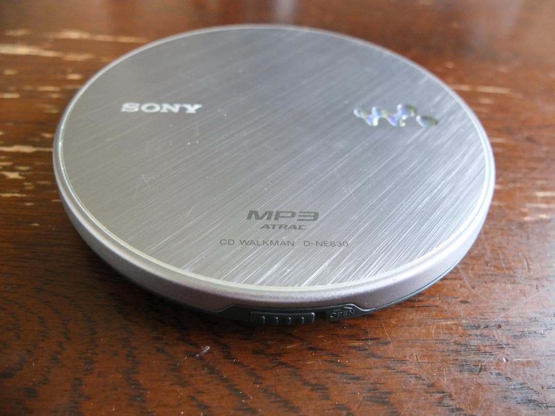 【ジャンク】SONY CD WALKMAN D-NE830