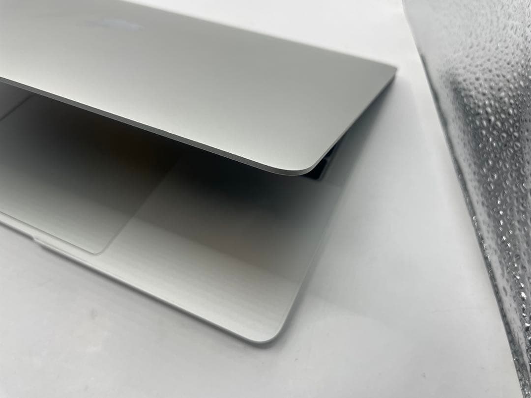 Apple MacBook air 2018 13インチ i5 #eco150