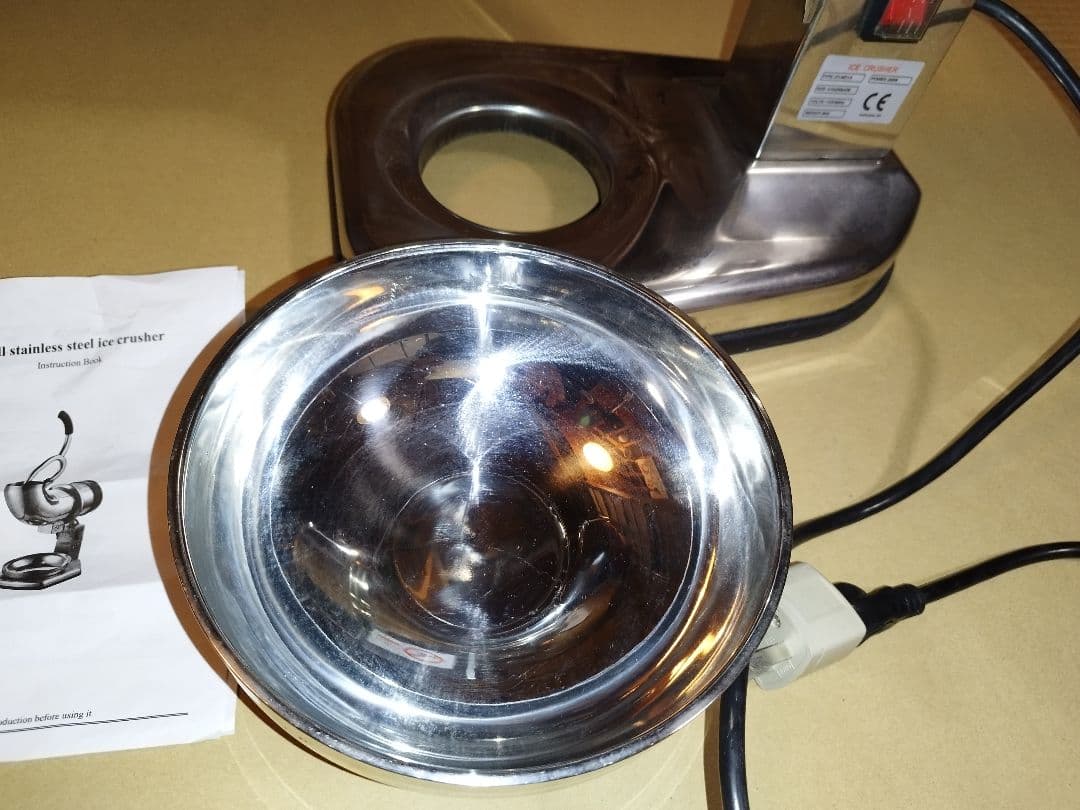 送料無料ステンレス砕氷機　アイスクラッシャー　中古 かき氷機