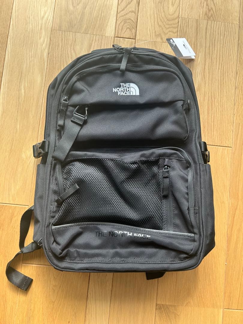 【送料込】THE NORTH FACE ブラックバックパック ノースフェイス