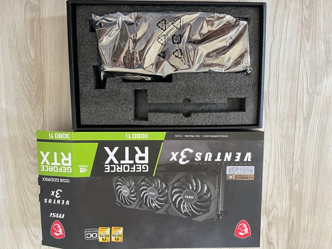 MSI GeForce RTX 3080 Ti 本体