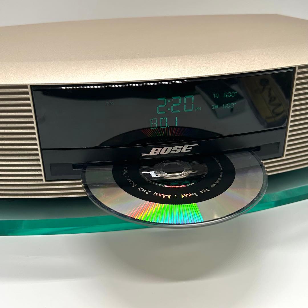 Bose Wave music system III 専用台付属