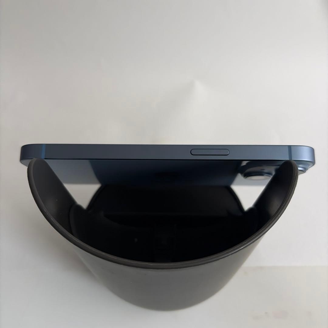 【りーな】iPhone14 128G ブルー