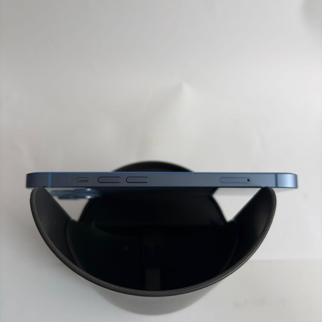 【りーな】iPhone14 128G ブルー