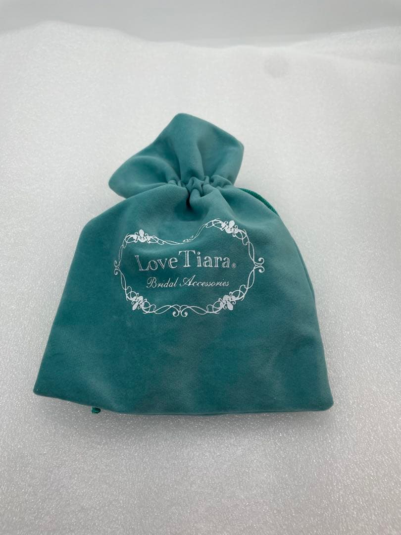 ラブティアラ　クリスタルカチューチャ　ピアスセット　ブライダルアクセサリー