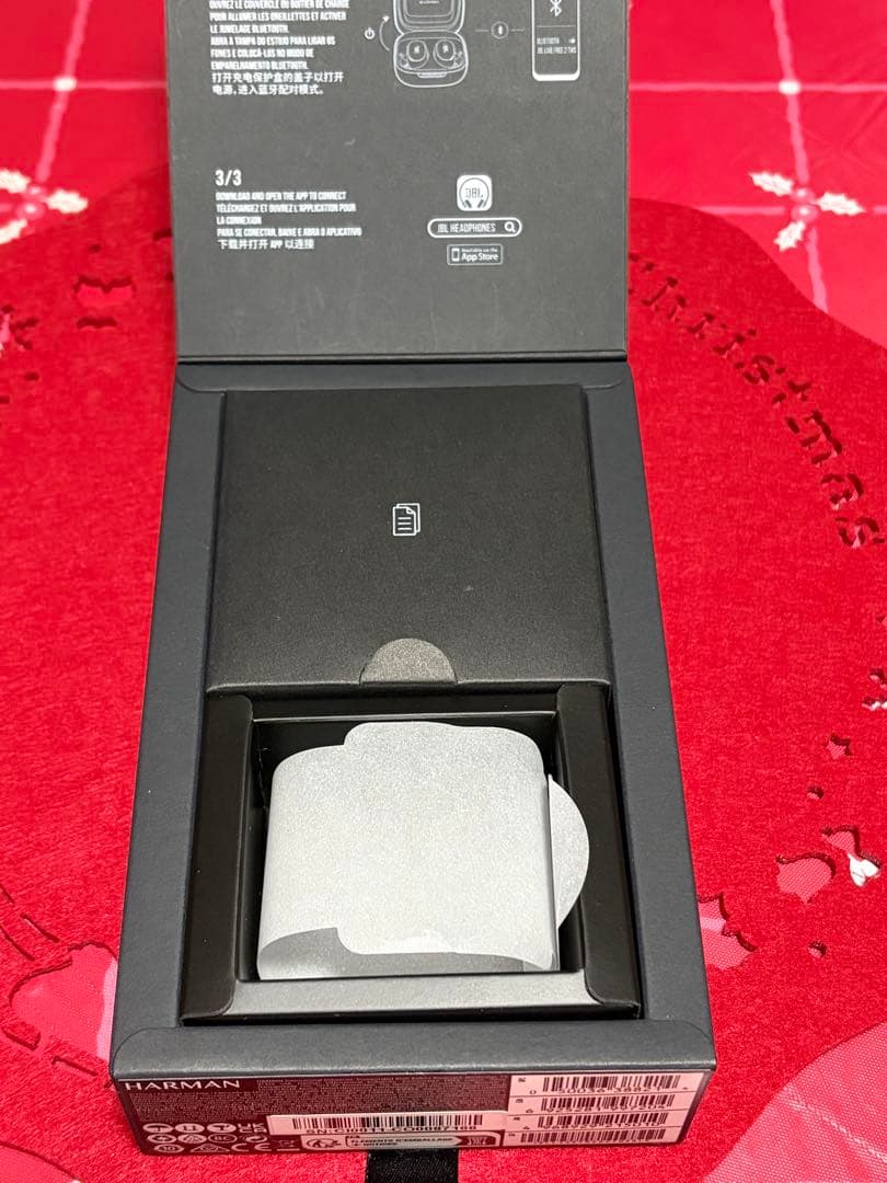 JBL LIVE FREE 2 TWS ワイヤレスイヤホン（値下げしました）