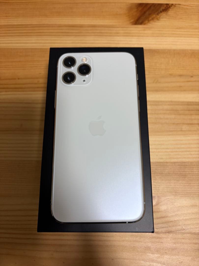【使用感少】Apple iPhone 11 Pro シルバー 本体　64GB