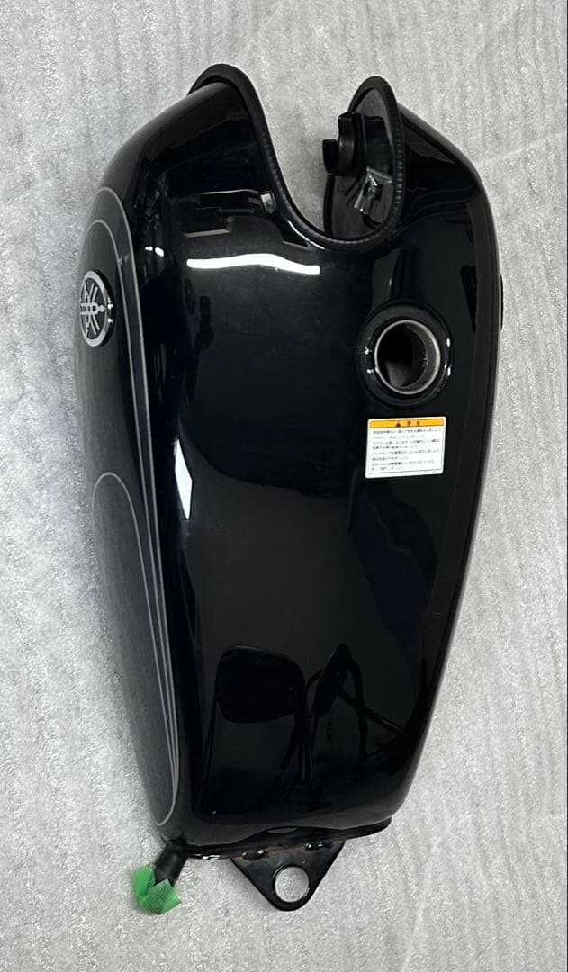 YAMAHA SR400 タンク