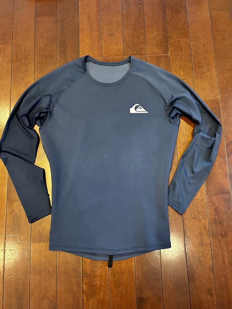 専用◆クイックシルバー タッパー Lサイズ