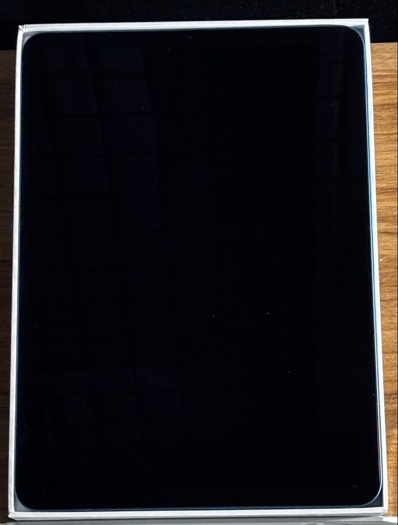 【新品・未使用品】Apple iPad Air 第5世代 256GB 化粧箱つき