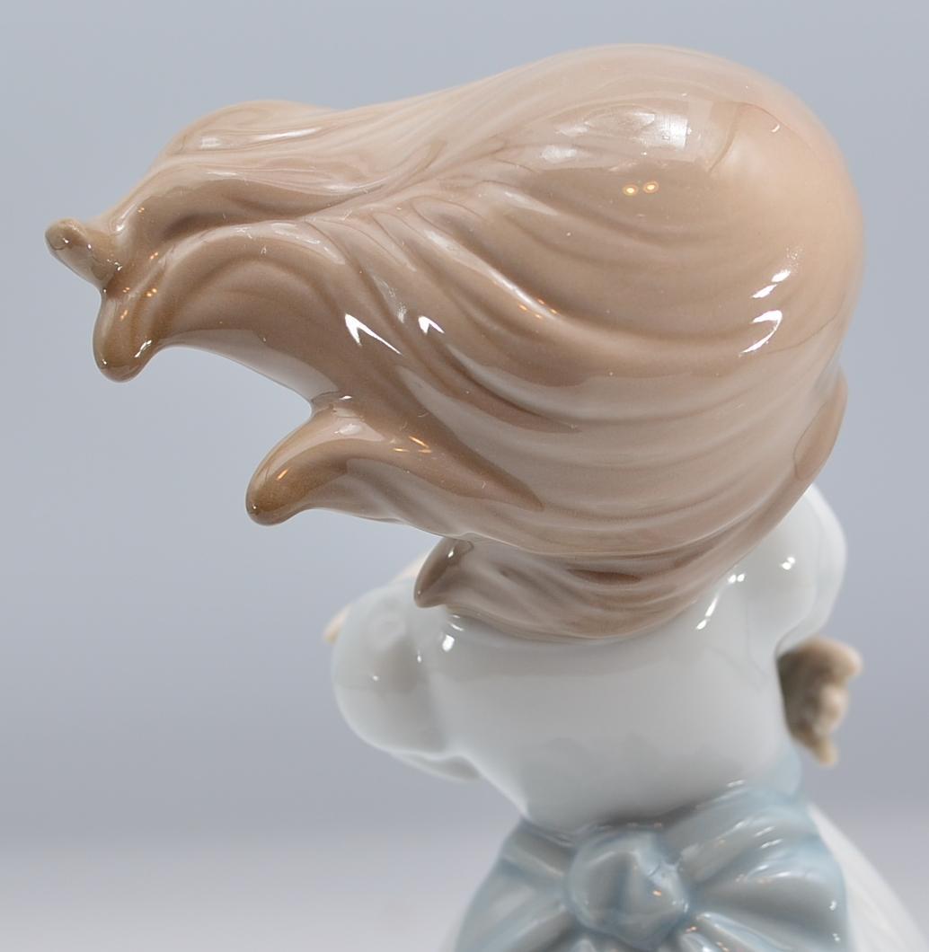 さわやかな風　＃8248　No.2　★リヤドロ　スペイン　光沢仕上げ　箱付き