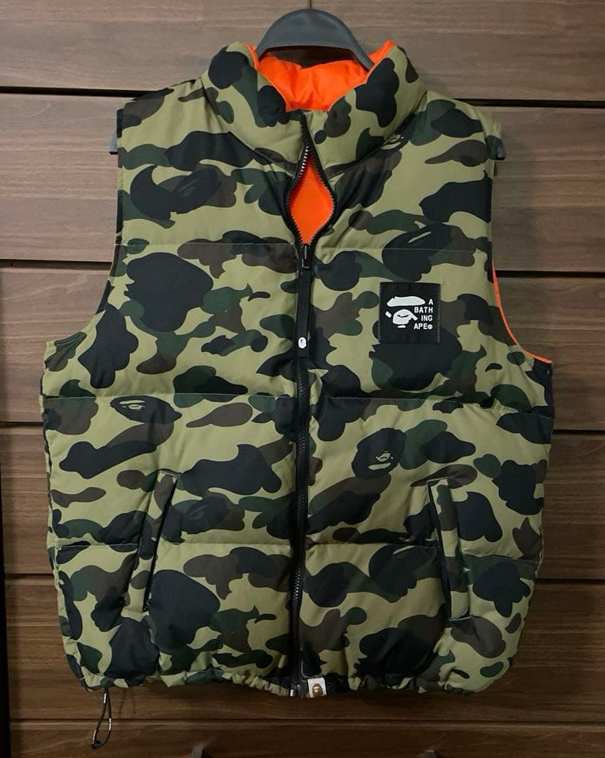 A BATHING APE 迷彩 オレンジ リバーシブル ダウンベスト　エイプ